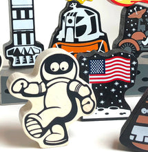 Load image into Gallery viewer, Lunar Lander Balance Game & Playset