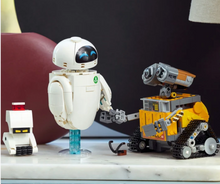 Load image into Gallery viewer, Wall-e & Eve