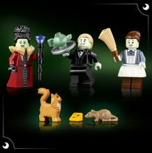 Load image into Gallery viewer, Lego Mayor Manor