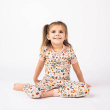 Load image into Gallery viewer, Emerson 2-Piece Garden Friends