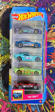 Load image into Gallery viewer, Hot Wheels 5 Car Gift Pack
