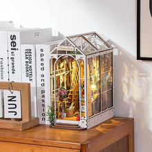 Load image into Gallery viewer, Rolife Garden House Rolife Book Nook Kit
