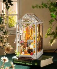Load image into Gallery viewer, Rolife Garden House Rolife Book Nook Kit
