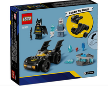 Load image into Gallery viewer, Batman &amp; Batmobile vs. Mr Freeze
