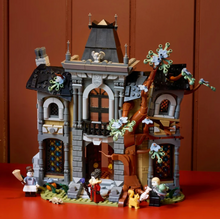 Load image into Gallery viewer, Lego Mayor Manor
