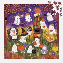 Load image into Gallery viewer, Ghostly Gathering 500 Piece Family Puzzle
