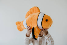 Load image into Gallery viewer, Zoology 16" (40cm) Clown Fish
