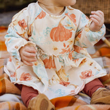 Load image into Gallery viewer, Burt's Bees Autumn Beauty Tunic Set
